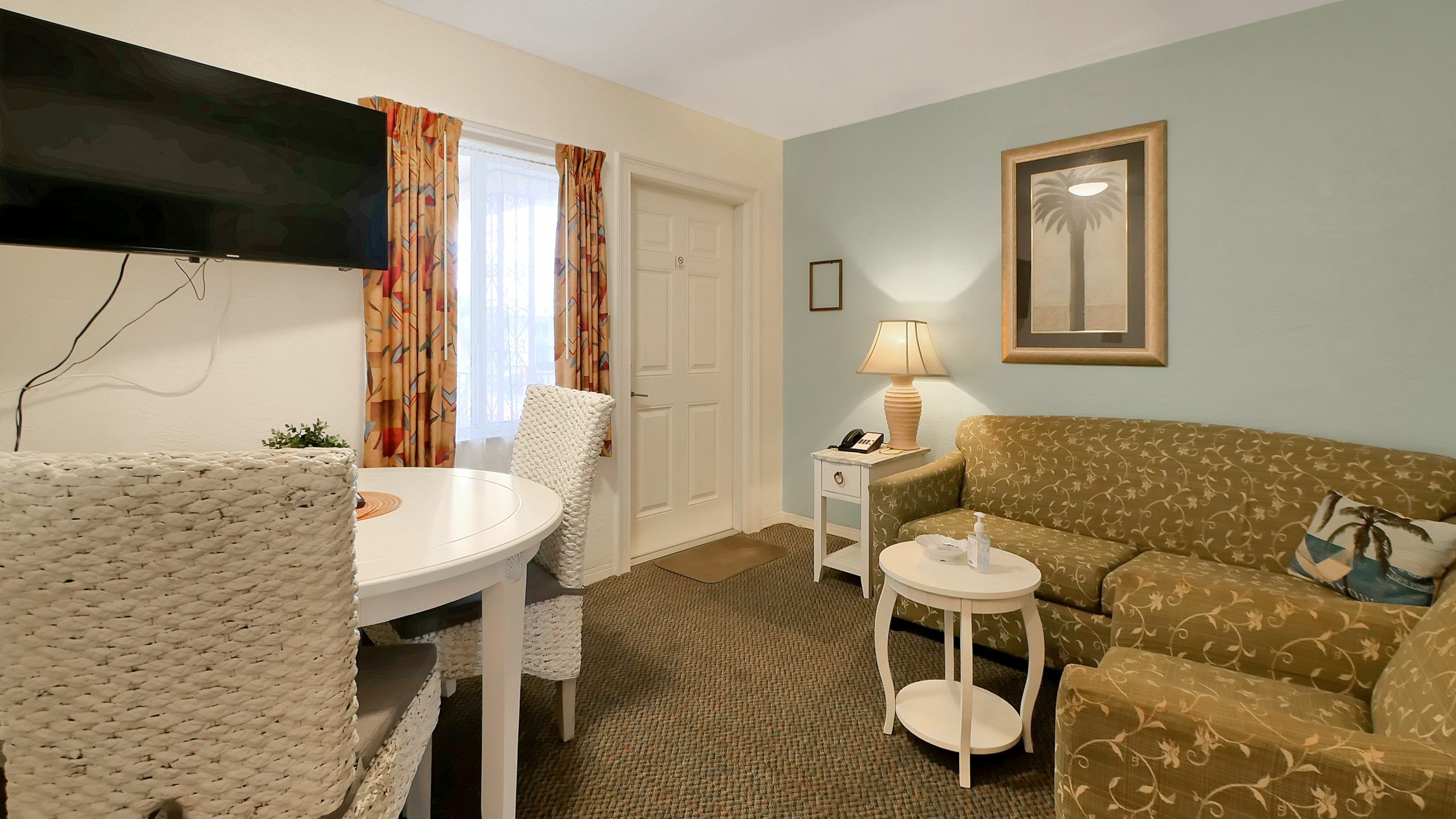 Room amenity