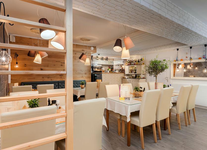 Dining room Photo