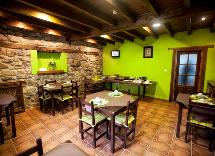 Dining room Photo