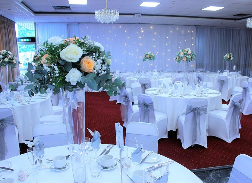 Banquet hall Photo