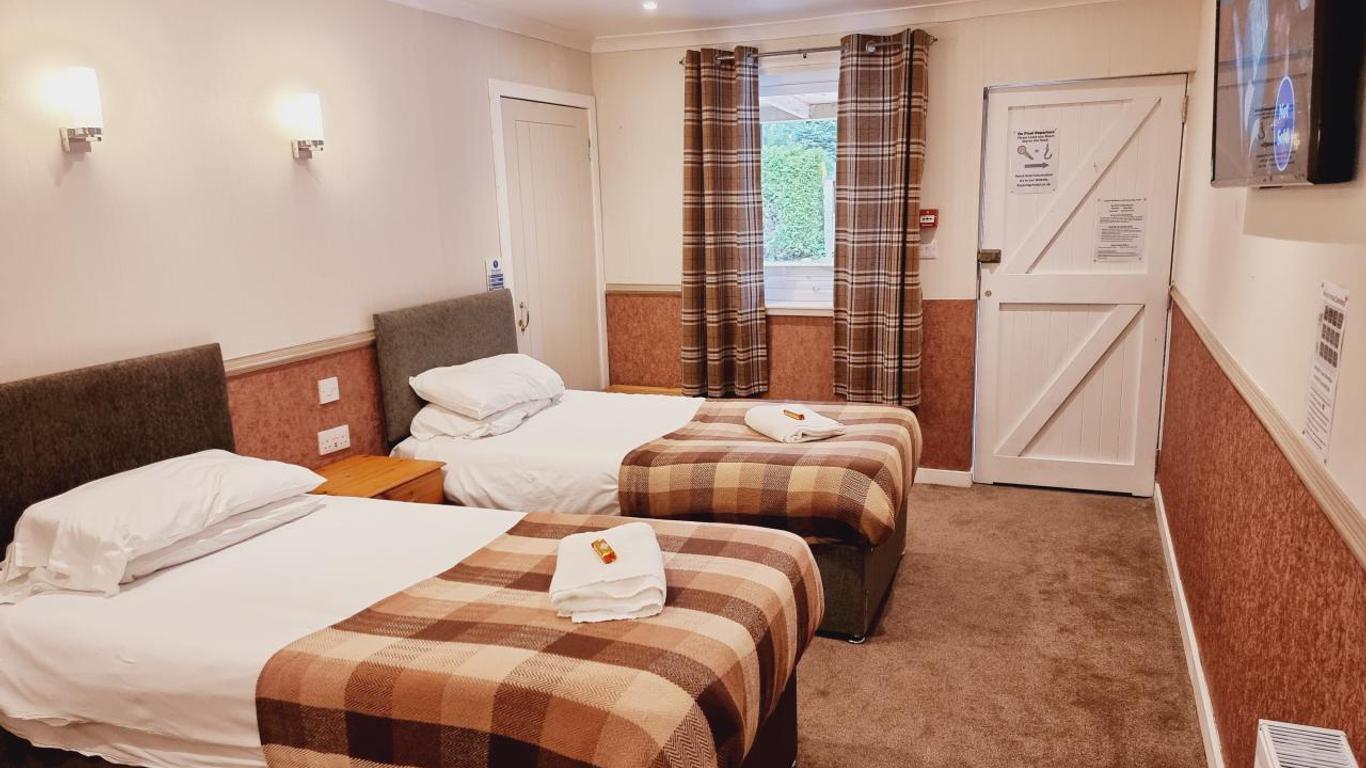 Roy Bridge Hotel