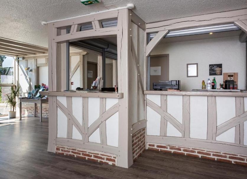 Front desk Photo