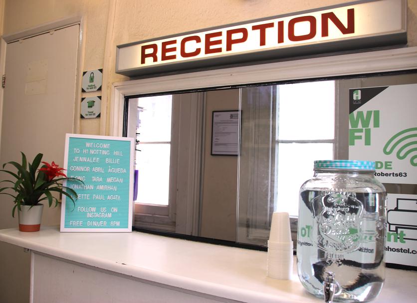 Front desk Photo