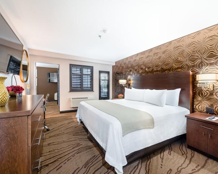 Ellis Island Hotel £53. Las Vegas Hotel Deals & Reviews - KAYAK