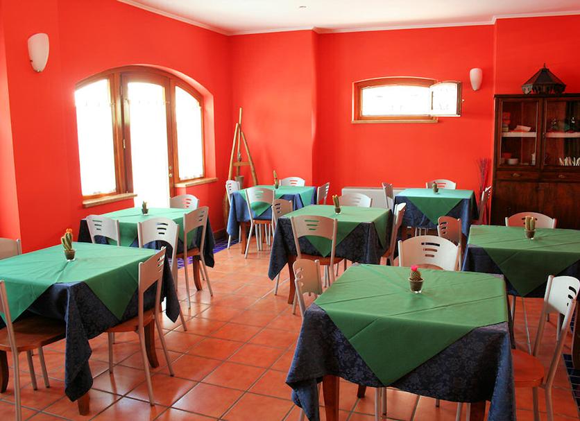 Dining room Photo