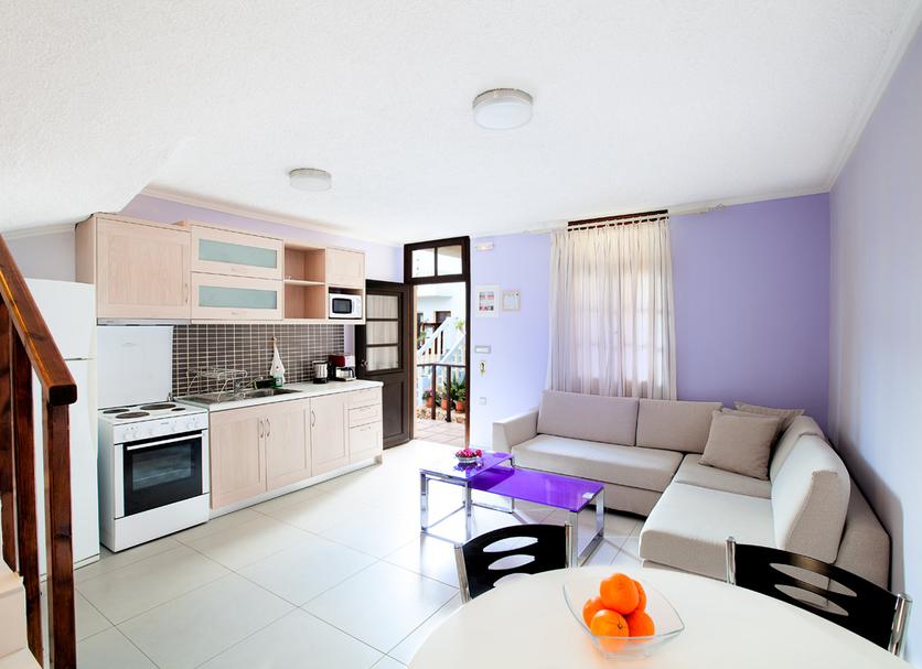 Kitchen Photo