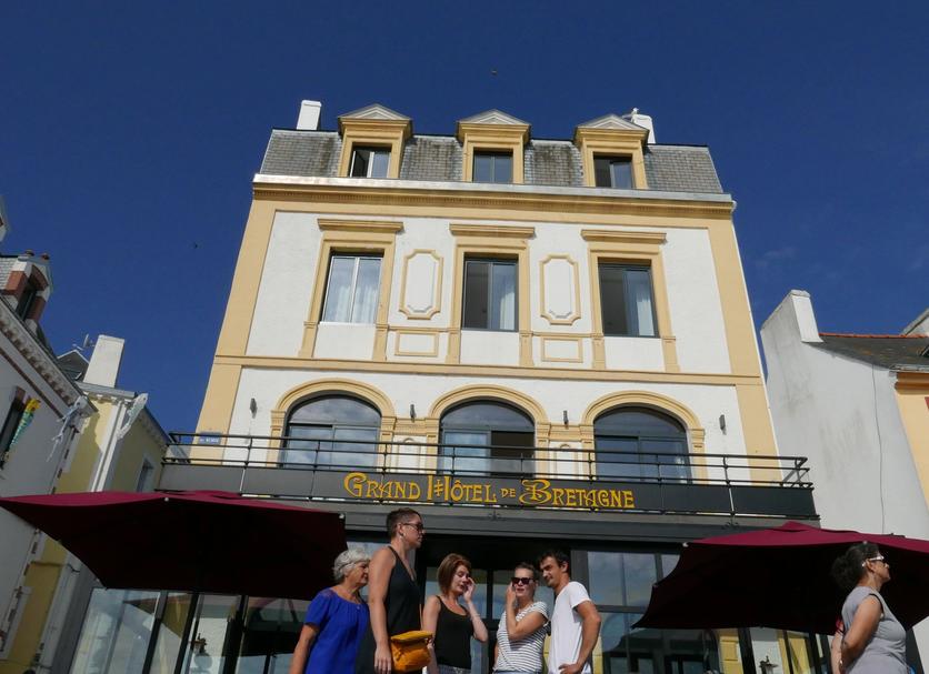 Building Photo
