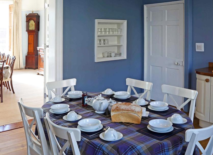 Dining room Photo