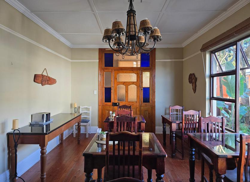 Dining room Photo