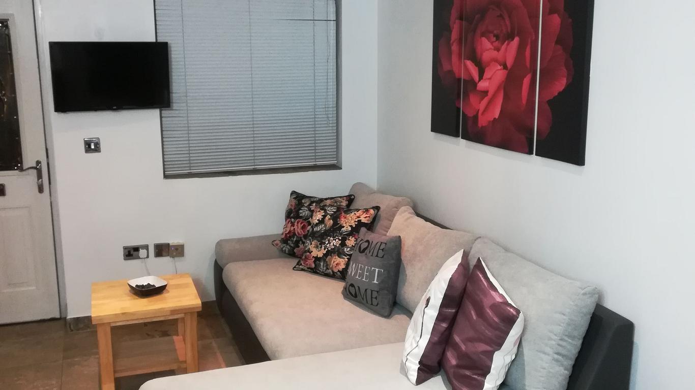 Epicsa - Family & Corporate Stay Mews Apartments With Free Parking