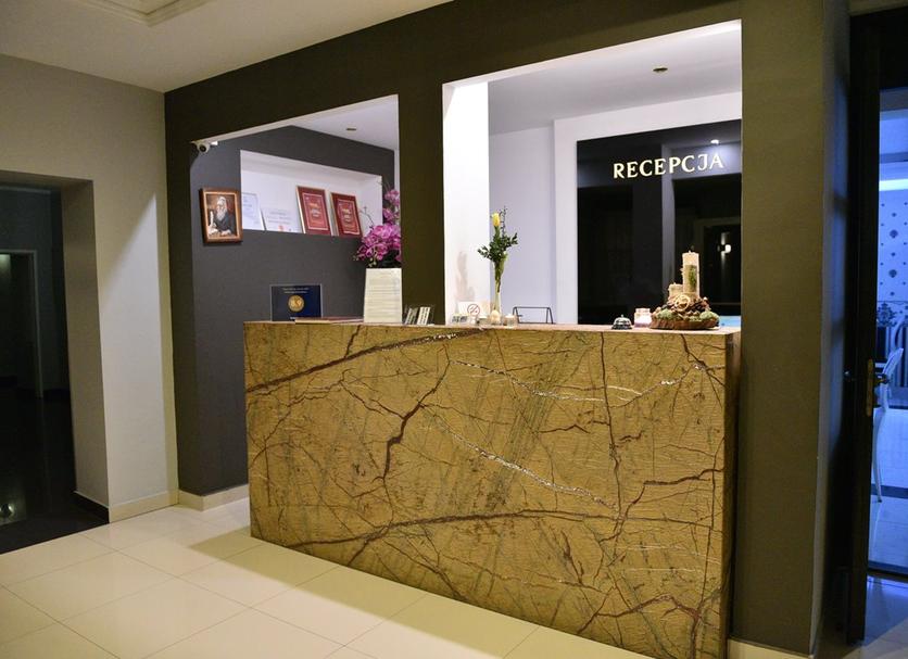 Front desk Photo
