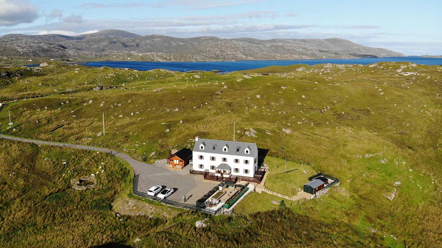 Ceol na Mara Guest House from £150. Isle of Harris Hotel Deals