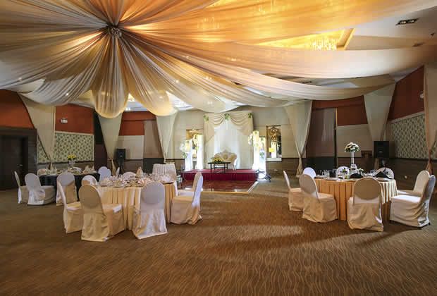 Banquet hall
