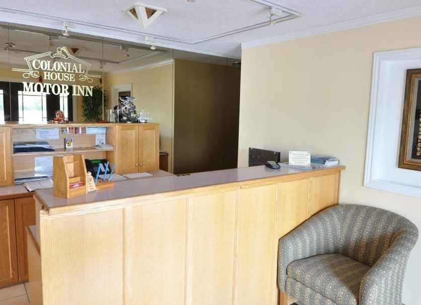 Front desk Photo
