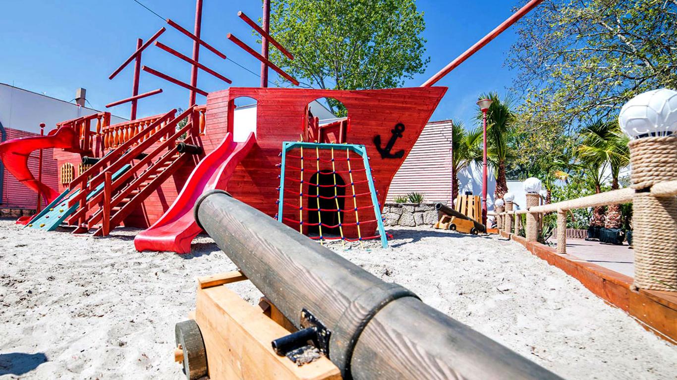 Pirates Resort