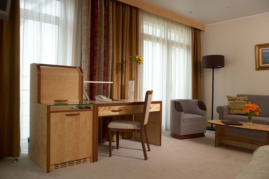 Room amenity