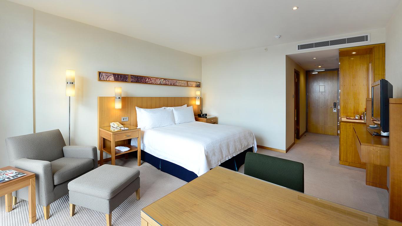 Canary Riverside Plaza Hotel from £25. London Hotel Deals & Reviews KAYAK Canary Riverside Plaza Hotel from £25. London Hotel Deals & Reviews KAYAK
