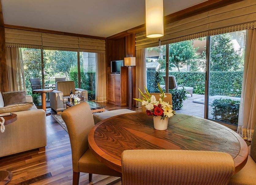 Dining room Photo