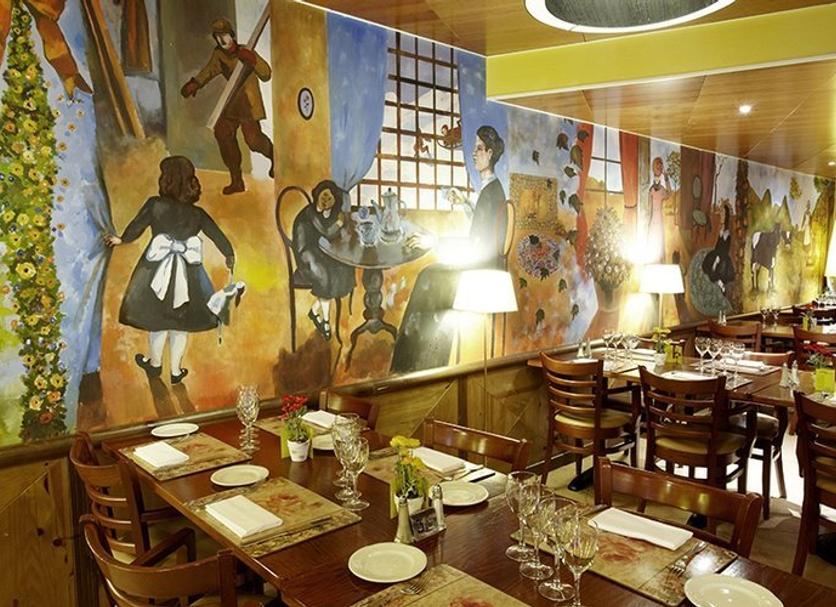 Restaurant Photo