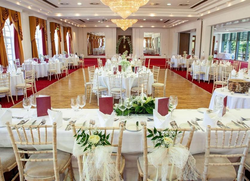 Banquet hall Photo