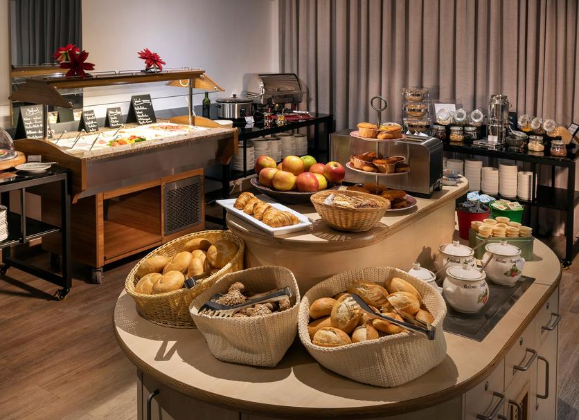 Buffet Photo