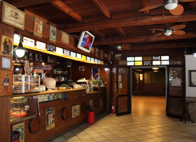 Bar Photo