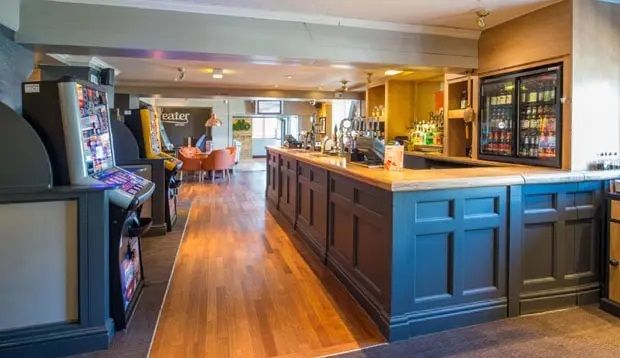 Bar