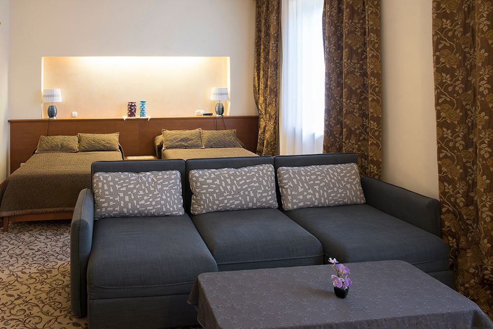 Room amenity