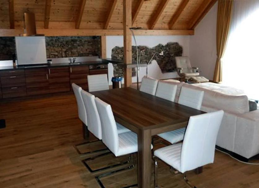 Dining room Photo