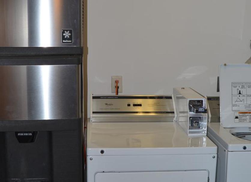 Laundry facility Photo