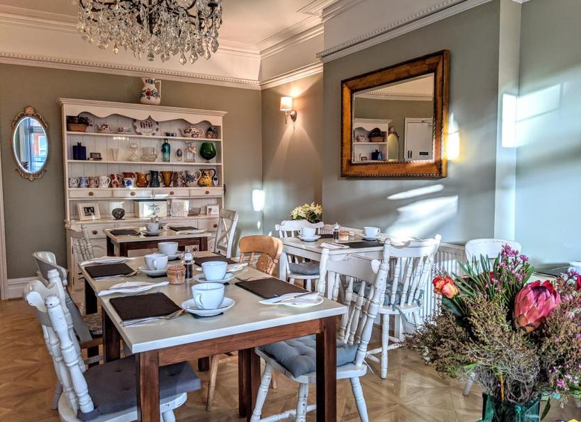 Dining room Photo